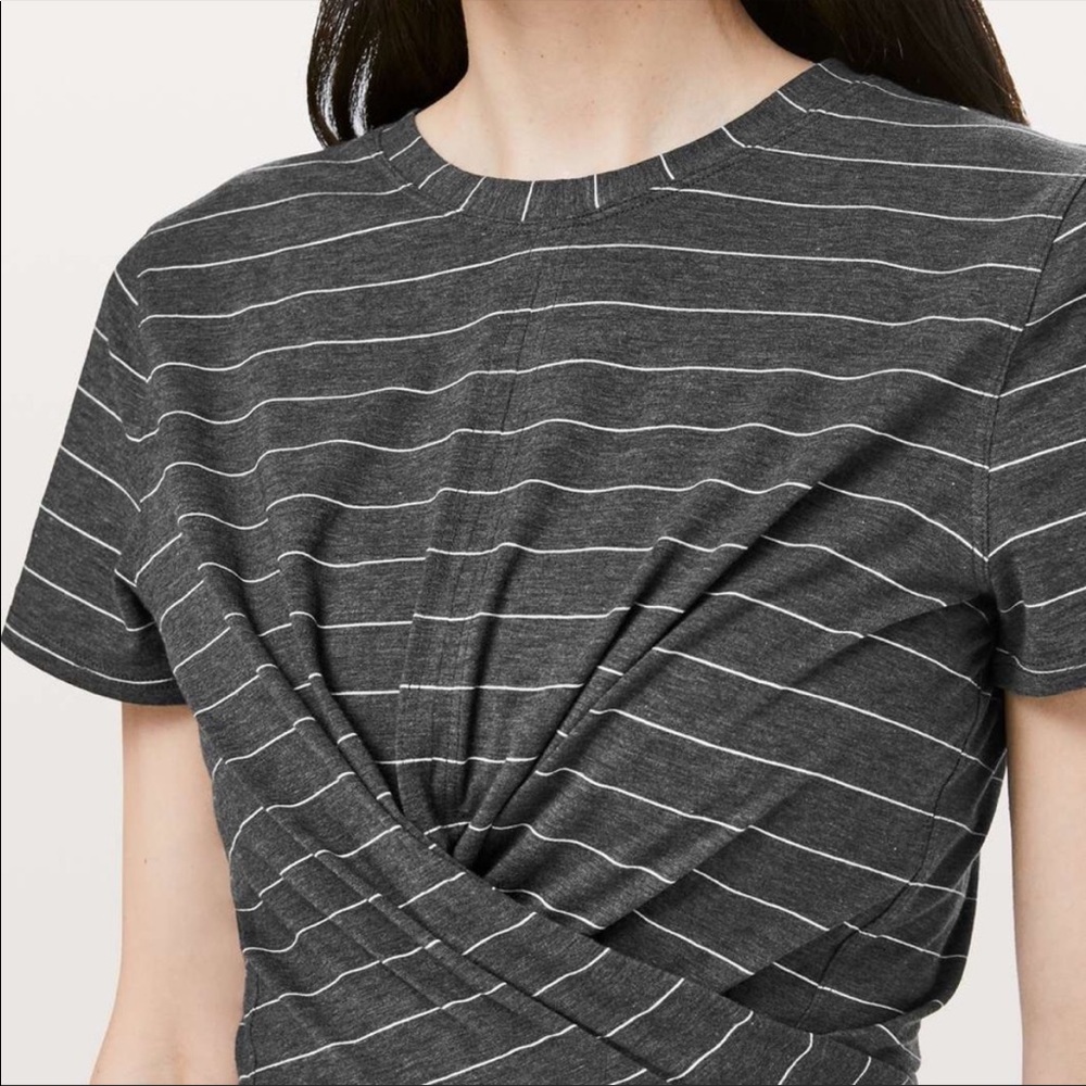 Lululemon gray striped tie crop top size 6/8